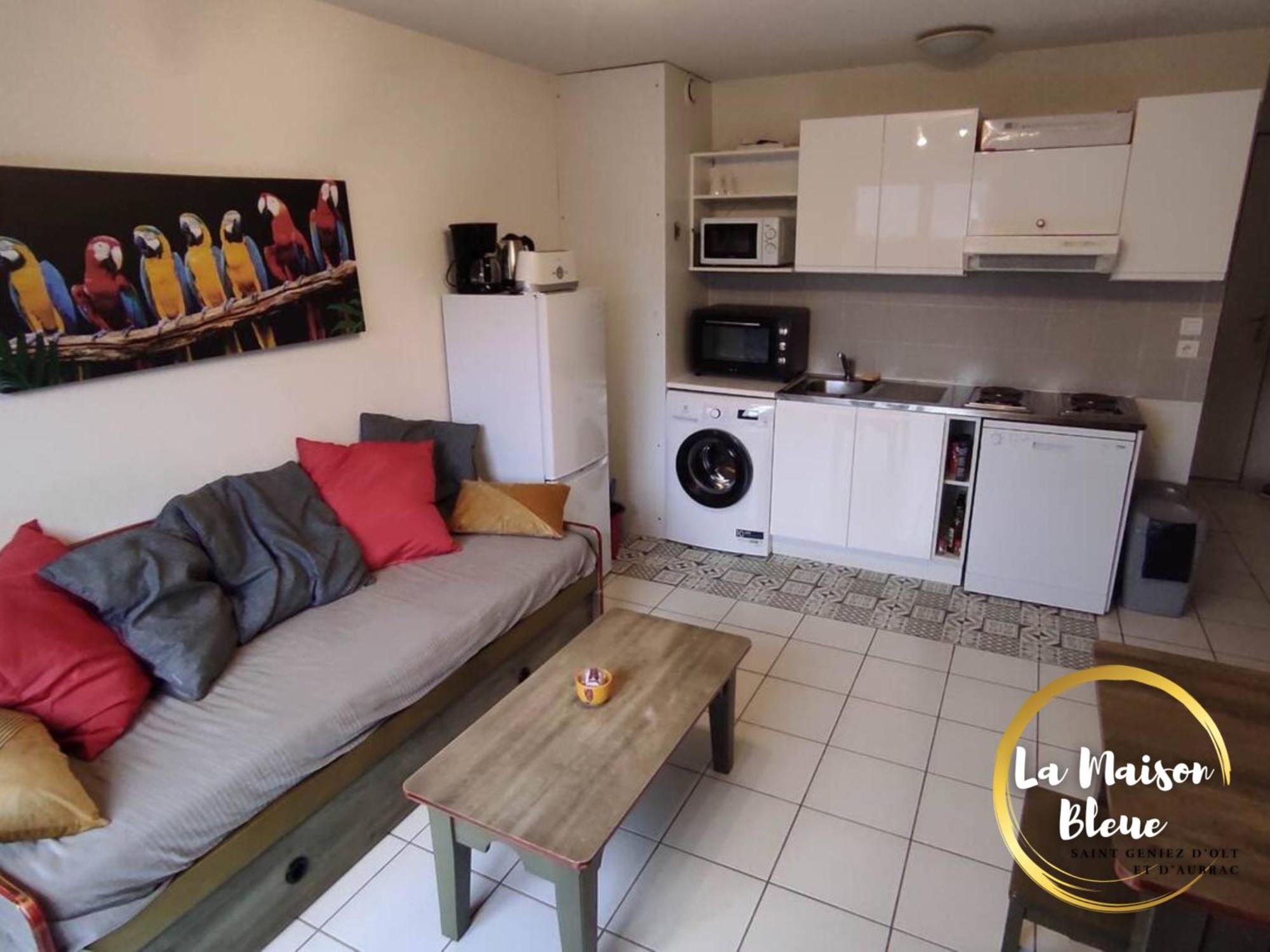 La Maison Bleue, Village Vacances, Piscine, Parking Saint-Geniez-dʼOlt 외부 사진