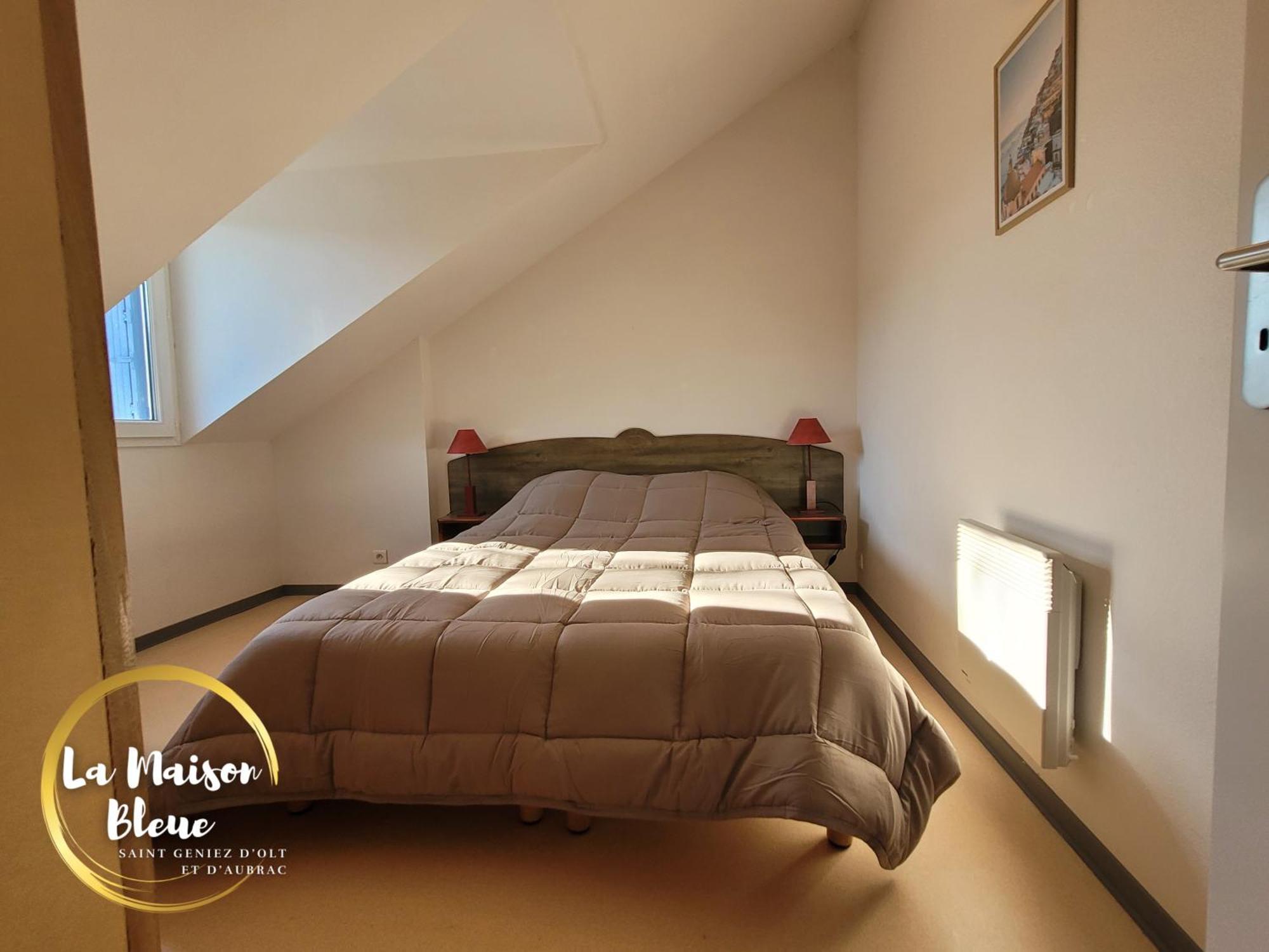 La Maison Bleue, Village Vacances, Piscine, Parking Saint-Geniez-dʼOlt 외부 사진