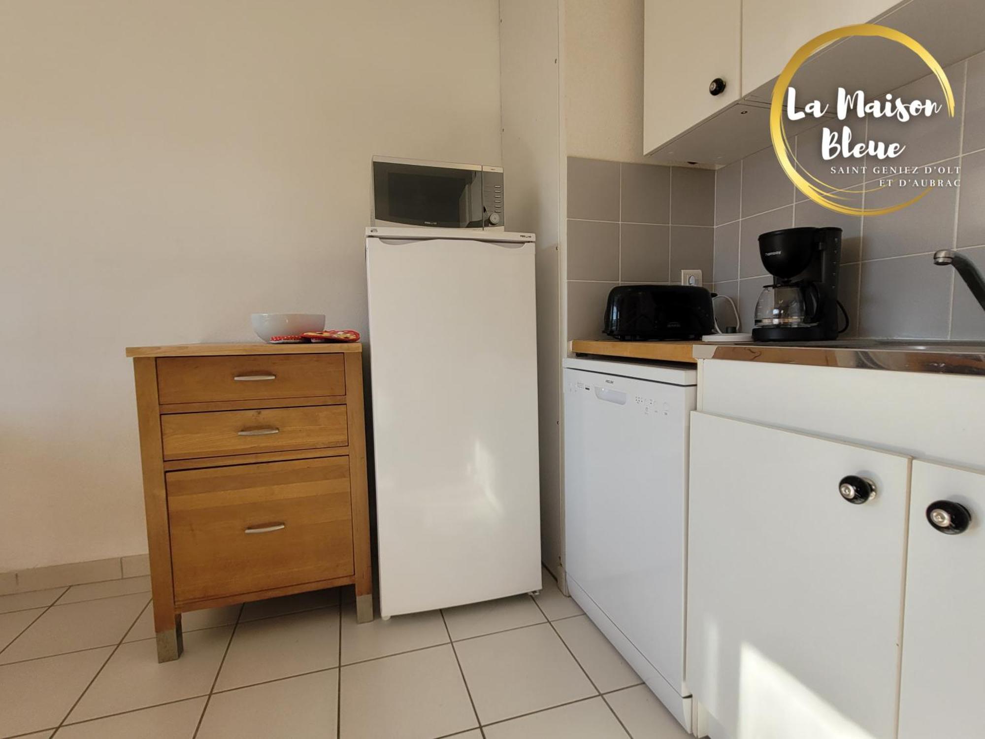 La Maison Bleue, Village Vacances, Piscine, Parking Saint-Geniez-dʼOlt 외부 사진