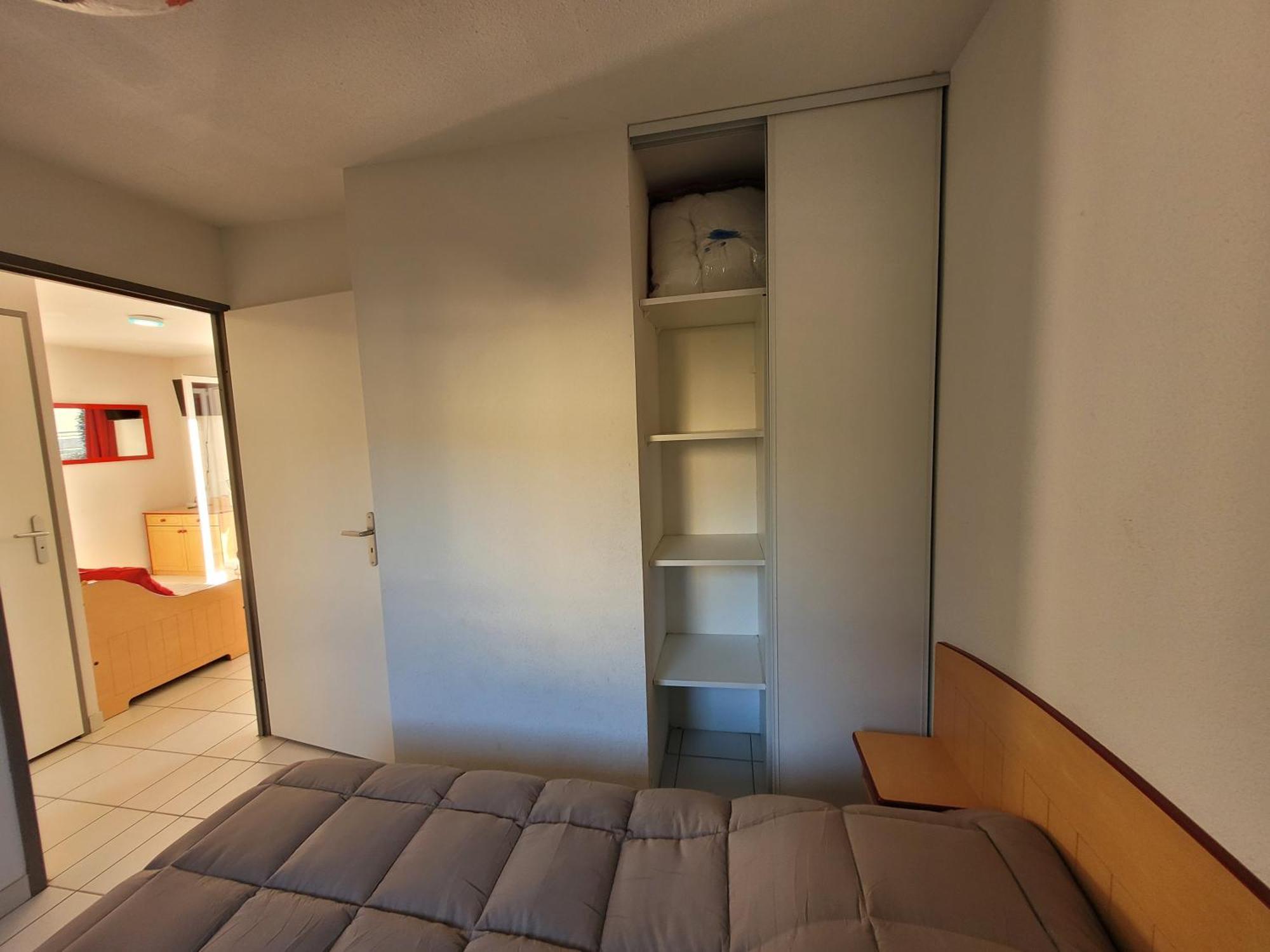 La Maison Bleue, Village Vacances, Piscine, Parking Saint-Geniez-dʼOlt 외부 사진